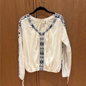 Anthropologie Akemi + Kin Women's Small V-Neck Embroidered Blouse Long Sleeve
